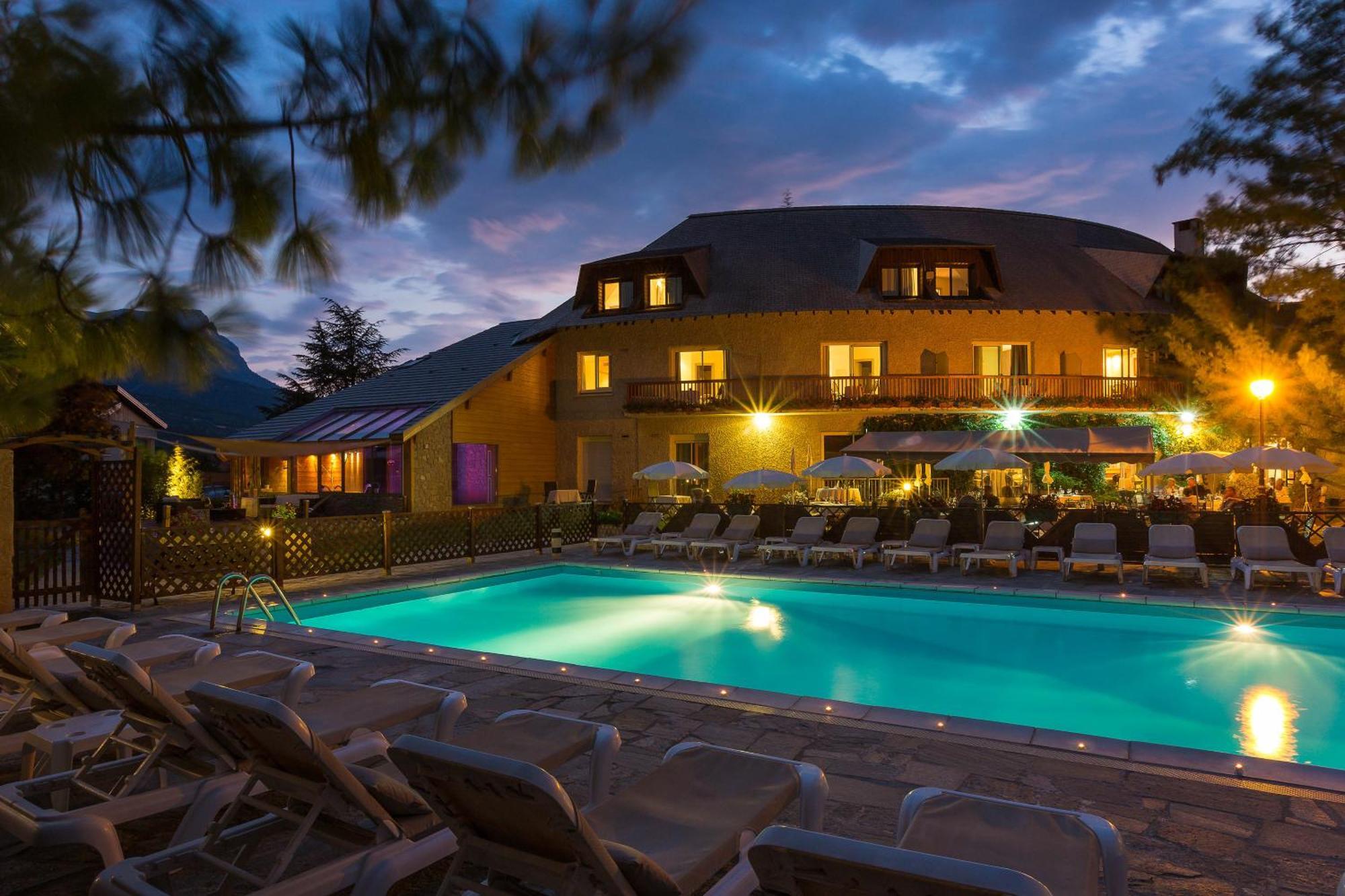 Hotel & Spa Les Bartavelles Кро Экстерьер фото