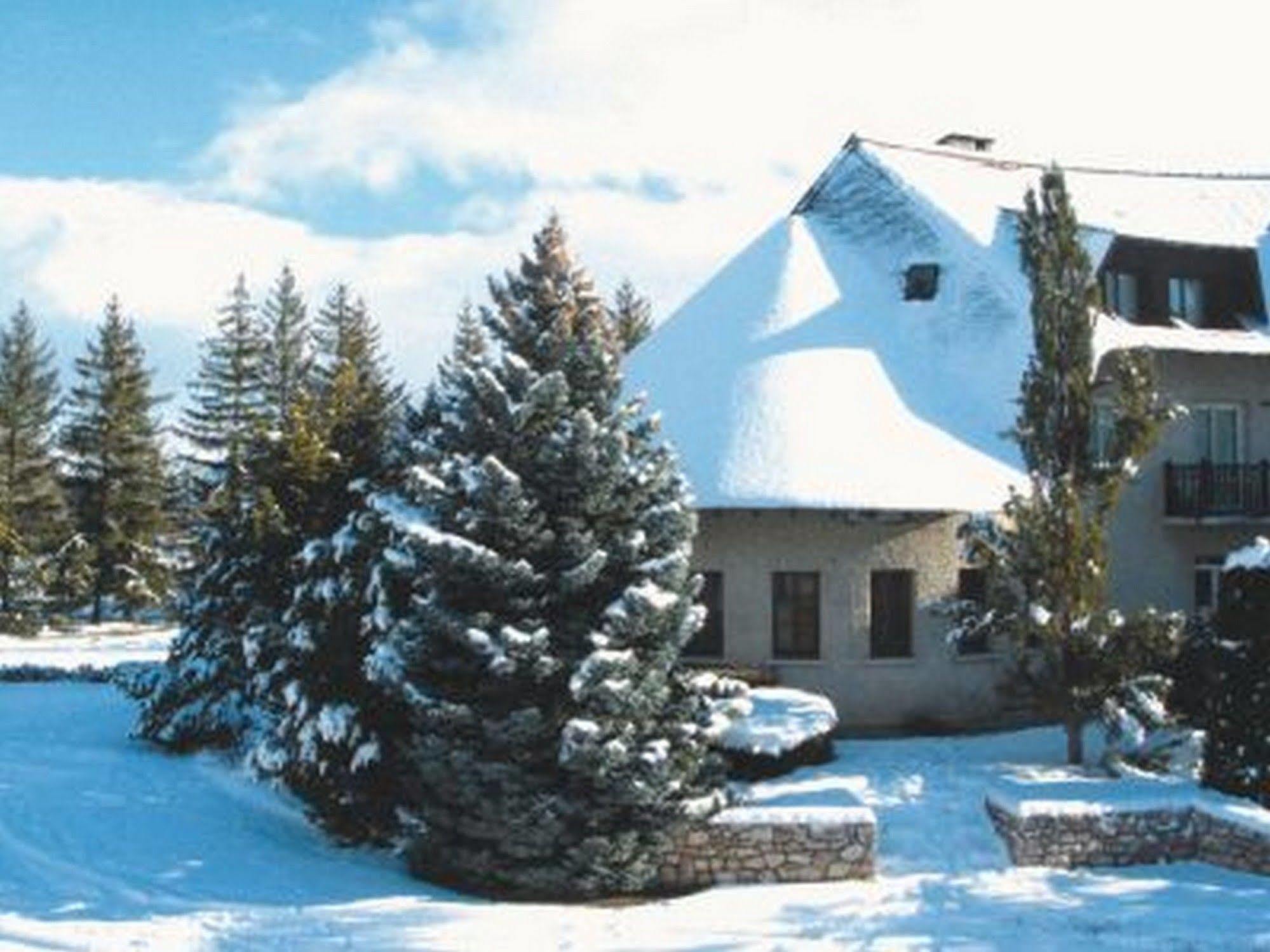Hotel & Spa Les Bartavelles Кро Экстерьер фото
